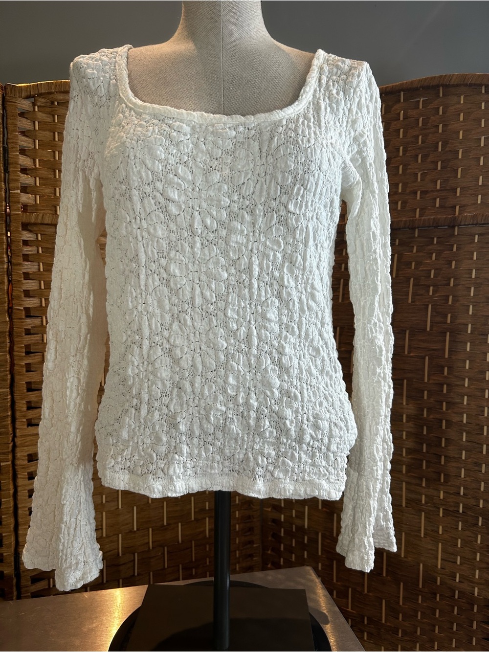 White Textured Floral Knit Top Square Neck Bell Sleeve Boho Old Navy Large